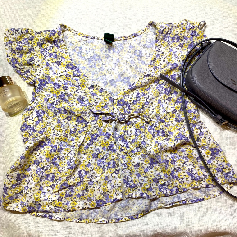 Universal Thread top